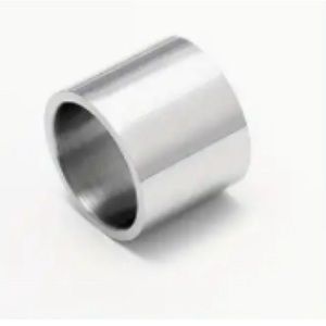 New! Simply silvery 18mm retro band ring